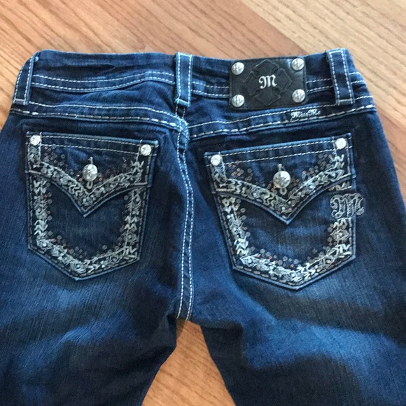 Miss Me Jeans size 28 with 32” inseam. - Picture 1 of 5